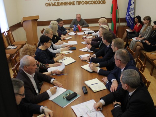 ВИКТОР ЛИСКОВИЧ: БУДЕТ ПЛАН – ПОЯВИТСЯ РЕЗУЛЬТАТ. СОВЕЩАНИЕ С ПРЕДСЕДАТЕЛЯМИ ОБЛАСТНЫХ ОРГАНИЗАЦИЙ ОТРАСЛЕВЫХ ПРОФСОЮЗОВ