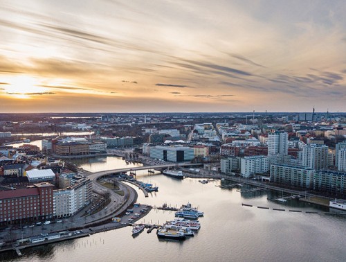 В ФИНЛЯНДИИ НАЧАЛИСЬ МАССОВЫЕ ДВУХНЕДЕЛЬНЫЕ ЗАБАСТОВКИ ПРОФСОЮЗОВ