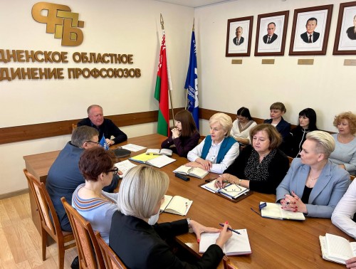 ПОДГОТОВКУ ТУРИСТИЧЕСКИХ ПРОФСОЮЗНЫХ ОБЪЕКТОВ К ЛЕТНЕМУ СЕЗОНУ ОБСУДИЛИ НА СОВЕЩАНИИ У ВИКТОРА ЛИСКОВИЧА 