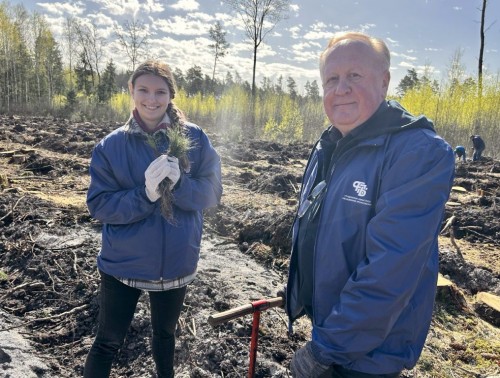 ПРОФСОЮЗЫ ГРОДНЕНЩИНЫ ВЫСАДИЛИ 5 ТЫСЯЧ САЖЕНЦЕВ В РАМКАХ АКЦИИ «АДНАВІМ ЛЯСЫ РАЗАМ»