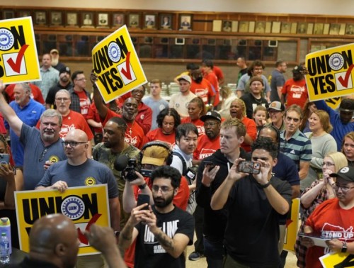 РАБОЧИЕ ЗАВОДА «ФОЛЬКСВАГЕН» В США ВПЕРВЫЕ СОЗДАЮТ ПРОФСОЮЗ