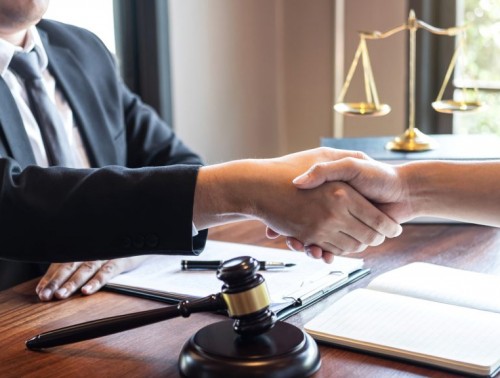 РАБОТНИЦУ ОДНОГО ИЗ ПРЕДПРИЯТИЙ СВИСЛОЧЧИНЫ ПРИ ПОДДЕРЖКЕ ПРОФСОЮЗА ВОССТАНОВИЛИ НА РАБОТЕ В ПРЕЖНЕЙ ДОЛЖНОСТИ