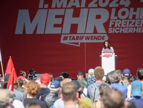 НЕМЕЦКИЕ ПРОФСОЮЗЫ ТРЕБУЮТ ОТ НАНИМАТЕЛЕЙ ЗАКЛЮЧАТЬ КОЛДОГОВОРЫ