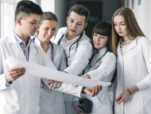 НАДБАВКИ МОЛОДЫМ СПЕЦИАЛИСТАМ. КОМУ И СКОЛЬКО?