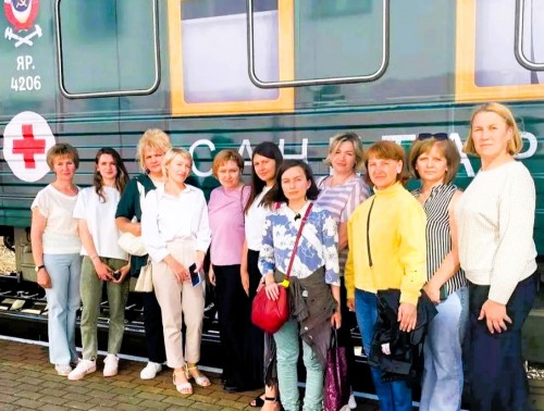 Работники Лидской ЦРБ посетили уникальный передвижной музей «Поезд памяти»