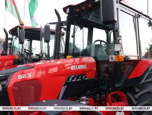 ФПБ ПОДАРИЛА ЛЕПЕЛЬСКОМУ АГРАРНОМУ КОЛЛЕДЖУ НОВЫЙ ТРАКТОР