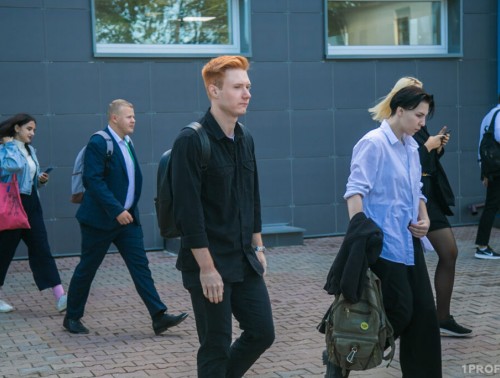 НА БЮДЖЕТ В ВУЗАХ ЗАЧИСЛИЛИ ОКОЛО 30 ТЫС. ПЕРВОКУРСНИКОВ. СОБРАЛИ ТОП-5 САМЫХ ВОСТРЕБОВАННЫХ СПЕЦИАЛЬНОСТЕЙ 