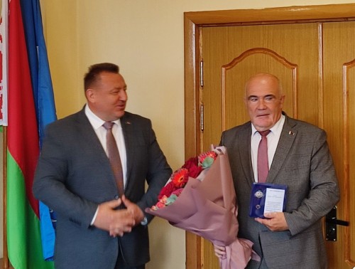 Награда лидеру областной организации профсоюза работников здравоохранения