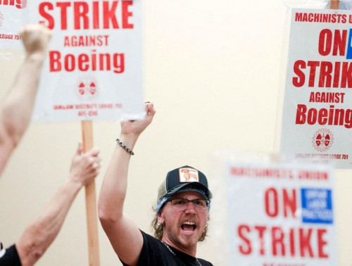 В ОТВЕТ НА ЗАБАСТОВКИ «БОИНГ» ПРЕДЛОЖИЛ ПОВЫСИТЬ ЗАРПЛАТУ СОТРУДНИКАМ НА 30%, НО ПРОФСОЮЗ ОЦЕНИЛ ПРЕДЛОЖЕНИЕ КА НЕДОСТАТОЧНО ХОРОШЕЕ