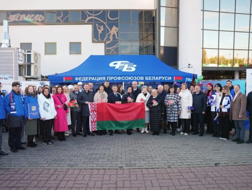 ГОМЕЛЬ ВСТРЕТИЛ УЧАСТНИКОВ ОБЩЕСТВЕННО-КУЛЬТУРНОЙ АКЦИИ «МАРАФОН ЕДИНСТВА»