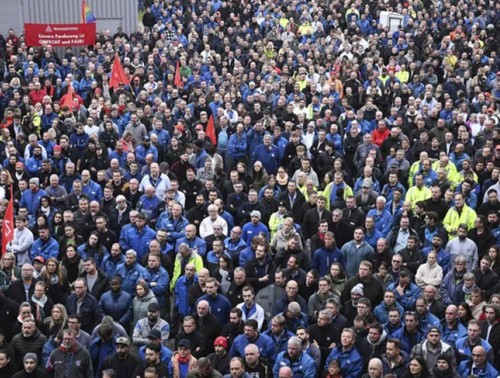 В ГЕРМАНИИ НАЧАЛИСЬ ЗАБАСТОВКИ НА ЗАВОДАХ VOLKSWAGEN И BMW. К ПРОТЕСТАМ ПРИЗВАЛ ПРОФСОЮЗ IG METALL