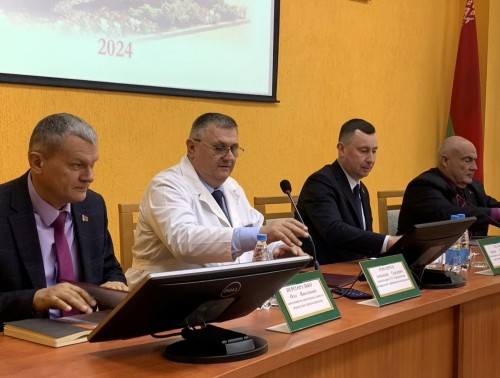 Встреча молодых медиков с мэром Гродно Андреем Хмелем прошла при участии профсоюзов