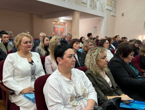 За пять лет более 1,6 тысячи медиков получили материальную помощь от областной организации профсоюза здравоохранения