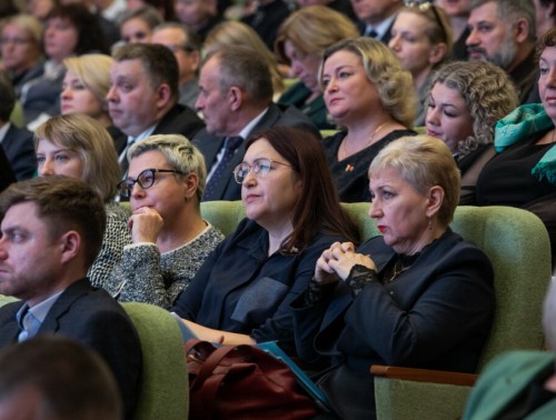 МИЛЛИОНЫ РУБЛЕЙ МАТЕРИАЛЬНОЙ ПОМОЩИ И ФОНД ЗАЩИТЫ ОТ ПРОФЕССИОНАЛЬНЫХ РИСКОВ. КАКУЮ ЕЩЕ ПОДДЕРЖКУ ОТРАСЛЕВОГО ПРОФСОЮЗА ПОЛУЧИЛИ МЕДИКИ ЗА ПЯТИЛЕТКУ?