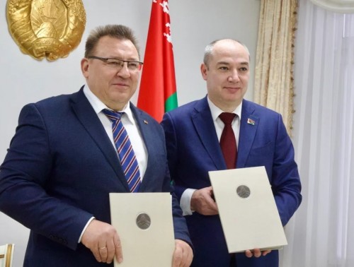 БЕЛОРУССКИЙ ПРОФСОЮЗ РАБОТНИКОВ ЗДРАВООХРАНЕНИЯ И МИНЗДРАВ ЗАКЛЮЧИЛИ ТАРИФНОЕ СОГЛАШЕНИЕ НА 2025 – 2027 ГГ.