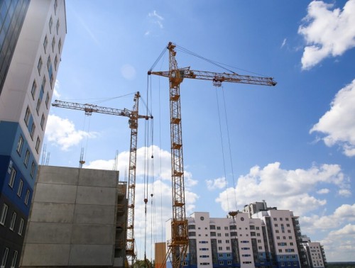 КАКИХ ПОКАЗАТЕЛЕЙ ПЛАНИРУЮТ ДОСТИЧЬ В ГОД БЛАГОУСТРОЙСТВА В СФЕРЕ ЭКОНОМИКИ И СТРОИТЕЛЬСТВА?