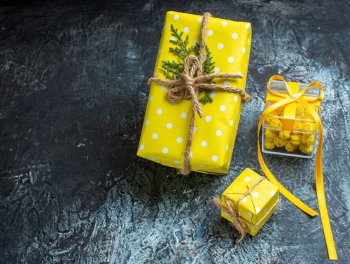 УВЕЛИЧИЛСЯ РАЗМЕР НЕОБЛАГАЕМЫХ НАЛОГАМИ ПОДАРКОВ. СКОЛЬКО ТЕПЕРЬ МОЖНО ПОЛУЧИТЬ В ДАР БЕЗ УПЛАТЫ ПОДОХОДНОГО?