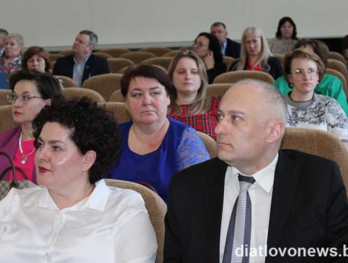 Как строится информационная работа в первичке Дятловской ЦРБ, рассказал председатель профкома Валерий Макарчик