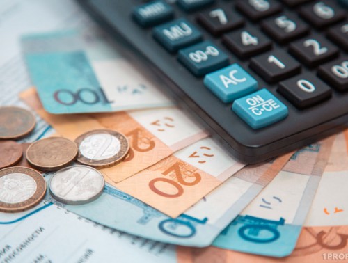 В КАКИХ ОТРАСЛЯХ ПРОМЫШЛЕННОСТИ БЫЛИ САМЫЕ ВЫСОКИЕ ЗАРПЛАТЫ В ЯНВАРЕ 2025 ГОДА