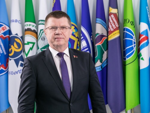 ЮРИЙ СЕНЬКО: «ПРОФСОЮЗЫ ПОМОГАЮТ ФОРМИРОВАТЬ У РАБОТНИКА УВЕРЕННОСТЬ В ЗАВТРАШНЕМ ДНЕ, В СВОЕМ ПРЕДПРИЯТИИ И ГОСУДАРСТВЕ»