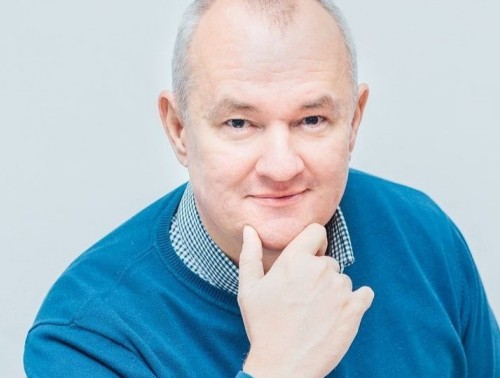 «ГОЛОС» ГРОДНО. РУСЛАН КОЗЛОВСКИЙ ОБЪЯВЛЯЕТ КАЖДУЮ ОСТАНОВКУ В ОБЩЕСТВЕННОМ ТРАНСПОРТЕ ГОРОДА