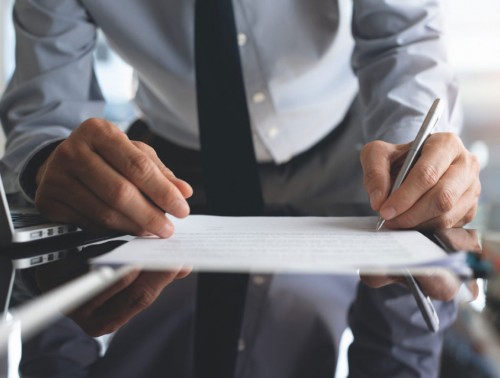 «ДАЙТЕ ЖАЛОБНУЮ КНИГУ!» КАКИЕ ВОПРОСЫ ПОДНИМАЛИ ГРАЖДАНЕ ПРИ ОБРАЩЕНИИ В ОБЩЕСТВЕННЫЕ ПРИЕМНЫЕ ПРОФСОЮЗОВ В МАЕ?