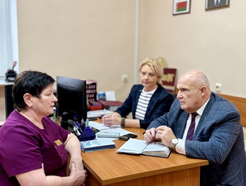 Владислав Голяк в Волковысской ЦРБ: «Чтобы понимать людей, нужно быть рядом»