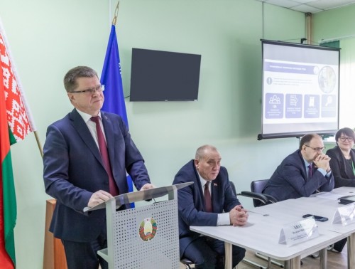 ЮРИЙ СЕНЬКО: КОЛЛЕКТИВНЫМ ДОГОВОРОМ НАНИМАТЕЛЬ И РАБОТНИКИ РЕШАЮТ ВОПРОСЫ СТАБИЛЬНОСТИ ЗАВТРАШНЕГО ДНЯ  