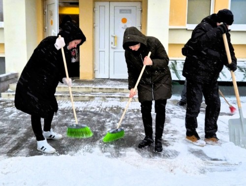 Медики Гродненщины вышли на борьбу со снежным циклоном