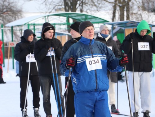 В Берестовице хирург, рентгенолог и терапевт вышли на лыжню