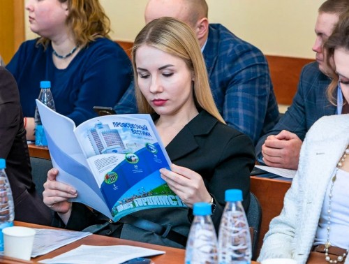 Молодой врач из Островца представила Гродненщину на заседании Молодежного совета профсоюза здравоохранения в Минске