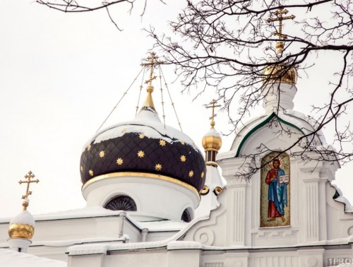 ЦЕРКОВНЫЙ КАЛЕНДАРЬ НА ФЕВРАЛЬ-2026: ВСТРЕЧАЕМ СРЕТЕНИЕ ГОСПОДНЕ, МАСЛЕНИЦУ И ВЕЛИКИЙ ПОСТ  