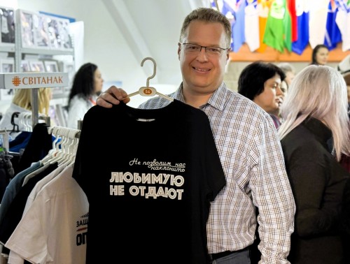 Профсоюзный актив здравоохранения Гродно посетил выставку-продажу отечественных производителей