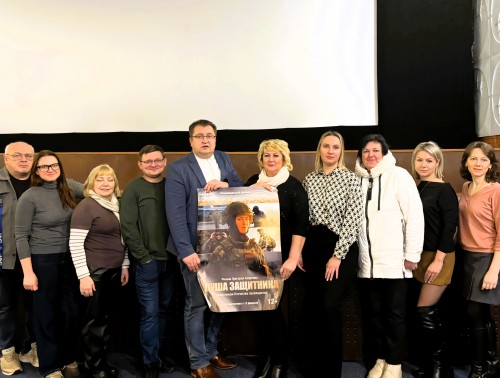 В преддверии Дня защитников Отечества медицинские коллективы Гродненщины посещают премьеру нового фильма «Душа защитника»