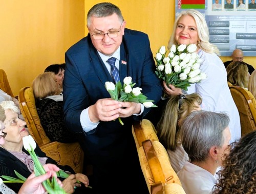 В медицинских коллективах Гродненщины проходят мероприятия по случаю Международного женского дня