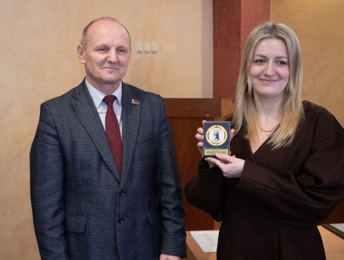 Екатерина Дубицкая из Сморгонской ЦРБ отмечена районными властями за вклад в популяризацию физкультуры и спорта среди трудящихся