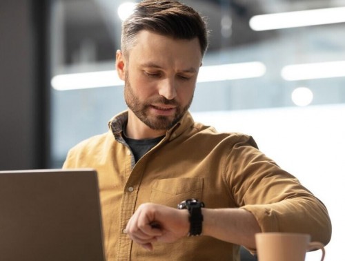 Ненормированный рабочий день: где заканчивается норма и начинается нарушение 