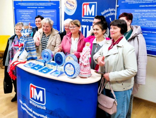 Волковысские медики побывали на единственном в Беларуси производстве сыров с голубой плесенью