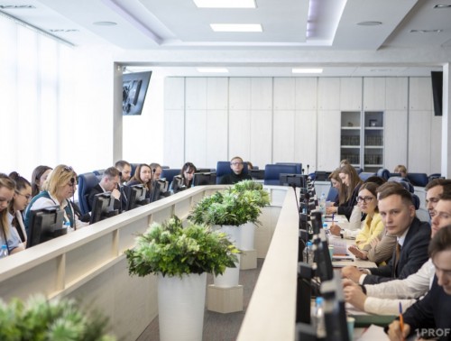 ОАО «БЕЛАЗ» стал площадкой для заседания Молодежного совета Федерации профсоюзов Беларуси 