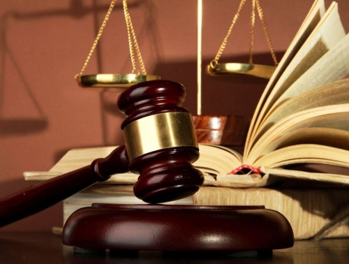 Может ли наниматель отказать в предоставлении отпуска без сохранения заработной платы женщине, имеющей троих детей в возрасте до 14 лет?