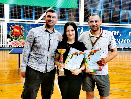 Команда Островецкой ЦРКБ завоевала «серебро» районного кубка по настольному теннису 