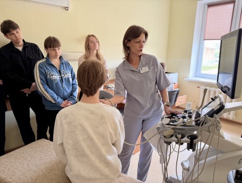 Волковысская центральная районная больница принимала у себя в гостях школьников