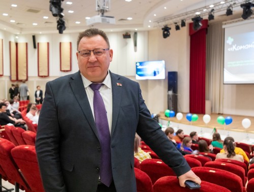 Поздравление председателя Белорусского профсоюза работников здравоохранения Вячеслава Шило с 1 Мая
