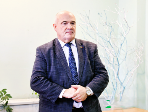Владислав Голяк: От имени Гродненского областного профсоюза здравоохранения сердечно поздравляю вас с 1 Мая!