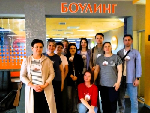 В подарок к профессиональному празднику: профком Берестовицкого районного ЦГЭ организовал для членов профсоюза турнир по боулингу