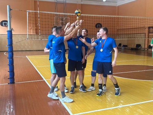 Определились победители волейбольного турнира среди медиков