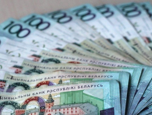 Сколько зарабатывают бюджетники в Беларуси 