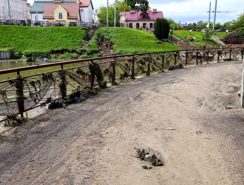 Гродно приходит в себя после разгула стихии: коммунальщики работают круглосуточно 