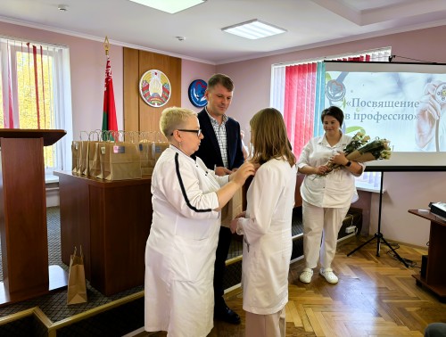 В 1-й поликлинике Гродно торжественно посвятили молодежь в профессию