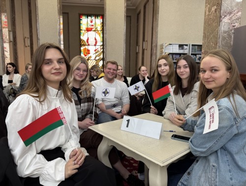 В Гродно молодые медики сыграли в квиз ко Дню народного единства